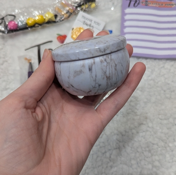 Best Teacher Ever Glass Tumbler with Teacher Survival Kit - Picture 14 of 16